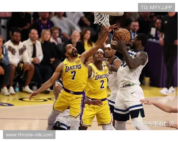 范德比尔特防守硬汉闪耀赛场，助力球队锁定胜局